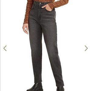 LEVIS | High Waisted Taper | 28